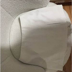 Amanda Uprichard skort